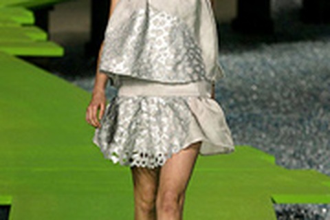 Marc Jacobs: Sự "biến hoá" của trang phục