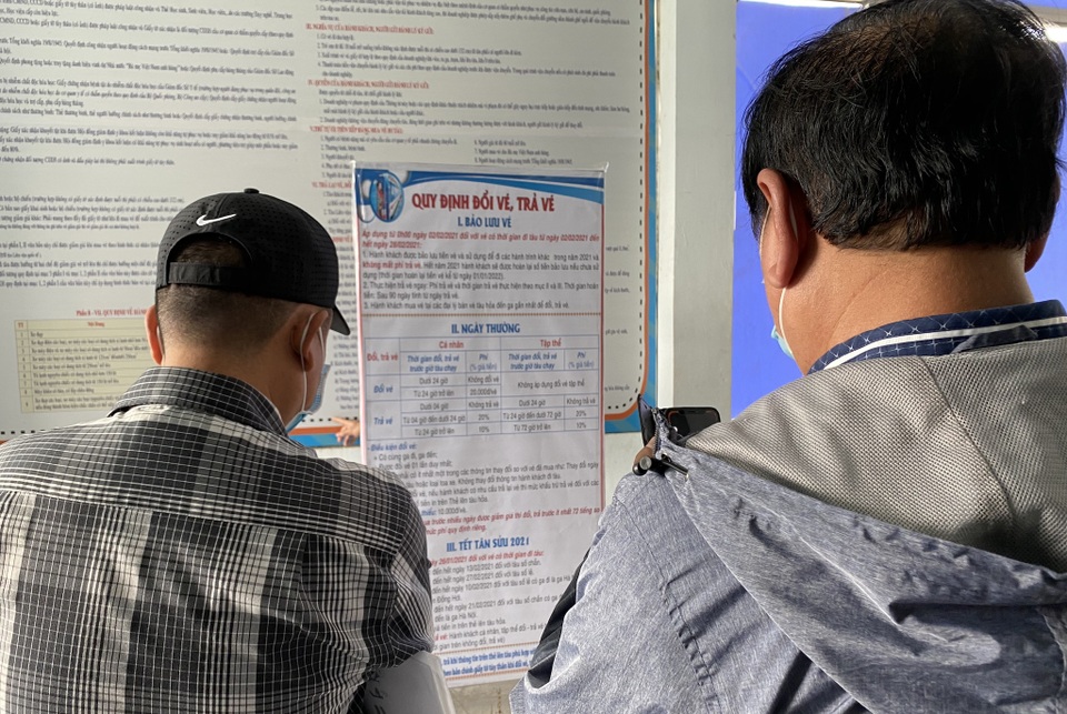 Người dân ồ ạt trả vé tàu Tết vì sợ dịch - 5 Người dân ồ ạt trả vé tàu Tết vì sợ dịch - 5