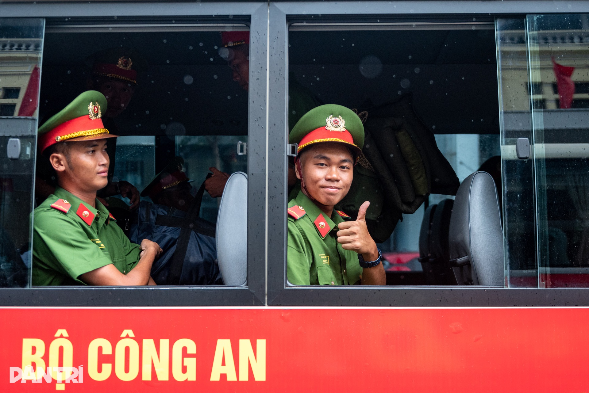Đón 566 chiến sĩ miền Nam ra Hà Nội tập luyện diễu binh 80 năm Quốc khánh - 9 Đón 566 chiến sĩ miền Nam ra Hà Nội tập luyện diễu binh 80 năm Quốc khánh - 9