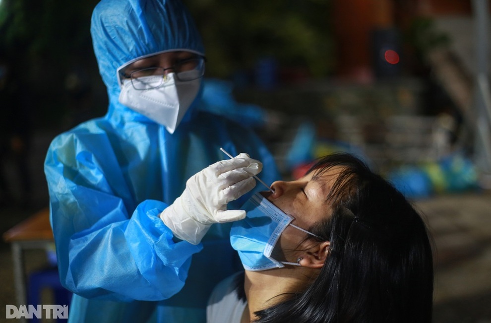 Phó Chủ tịch TPHCM: Giãn cách để chặn dịch bệnh, mong người dân chia sẻ - 2 Phó Chủ tịch TPHCM: Giãn cách để chặn dịch bệnh, mong người dân chia sẻ - 2