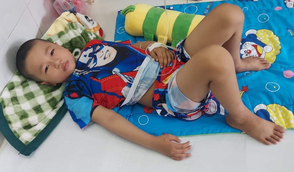 Mẹ đơn thân tuyệt vọng cầu xin bạn đọc Dân trí giúp cứu mạng con - 7 Mẹ đơn thân tuyệt vọng cầu xin bạn đọc Dân trí giúp cứu mạng con - 7