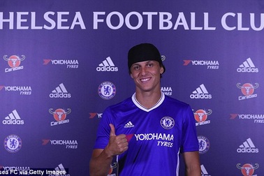 Chelsea chính thức “nổ bom tấn” David Luiz