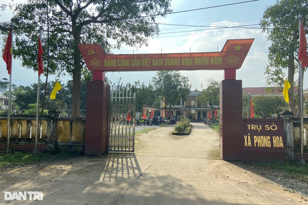 Nhân viên bưu điện bị tố ăn bớt tiền hỗ trợ của người khuyết tật - 3 Nhân viên bưu điện bị tố ăn bớt tiền hỗ trợ của người khuyết tật - 3