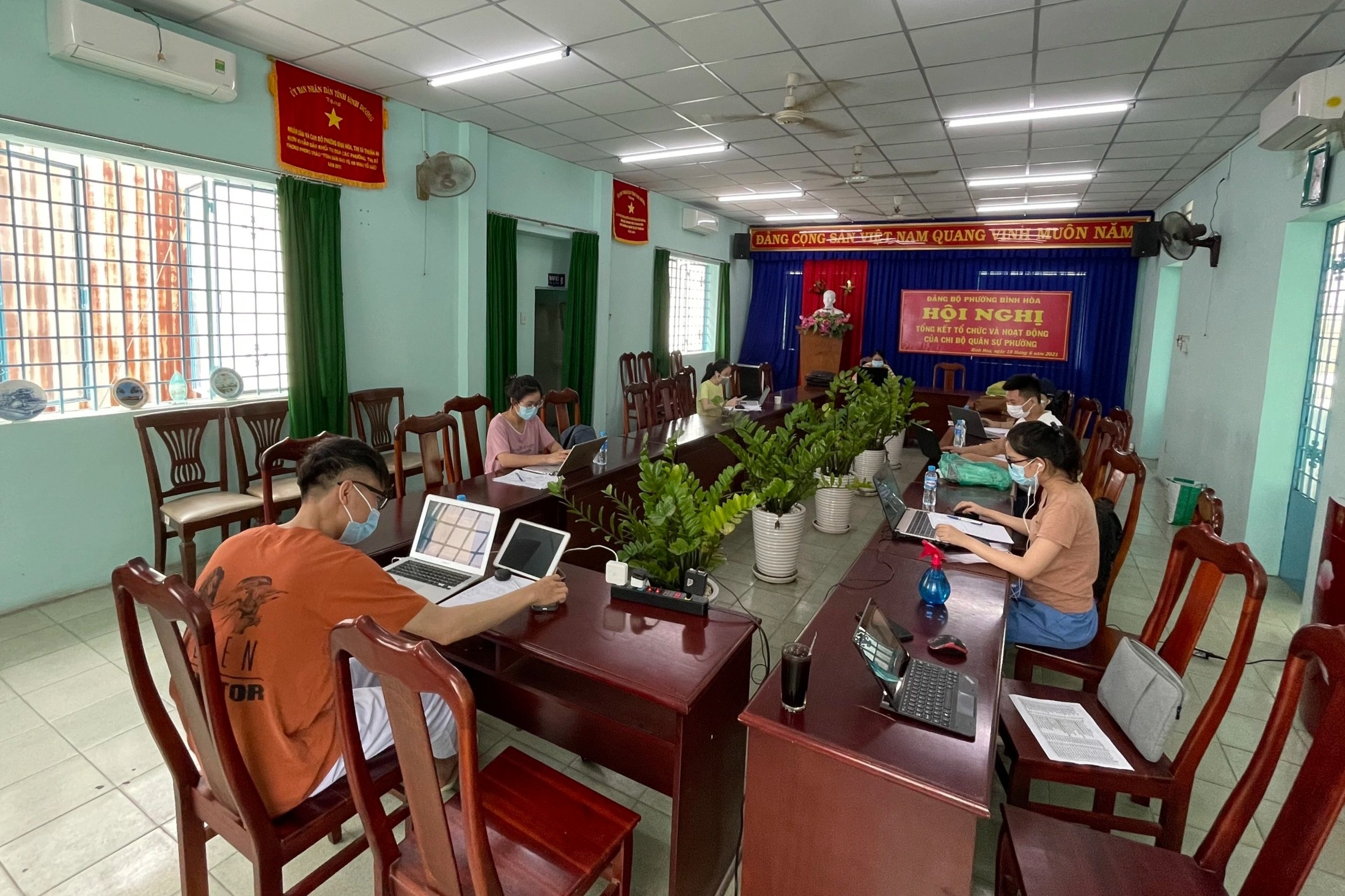 Lực lượng truy vết kể lại những cuộc trò chuyện đặc biệt với F0, F1... - 3 Lực lượng truy vết kể lại những cuộc trò chuyện đặc biệt với F0, F1... - 3
