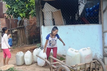 Mỗi ngày, 3 tỷ đồng trôi theo nước sạch