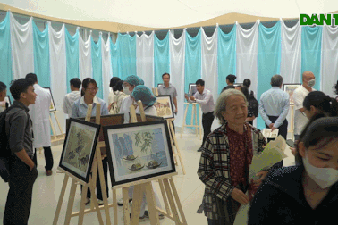 Triển lãm tranh của bệnh nhân đột quỵ tại TPHCM