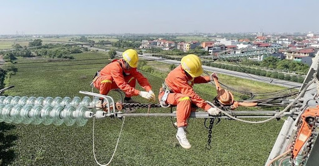 Công ty Truyền tải điện Hà Nội cắt điện sửa chữa đường dây 220kV - 1 Công ty Truyền tải điện Hà Nội cắt điện sửa chữa đường dây 220kV - 1