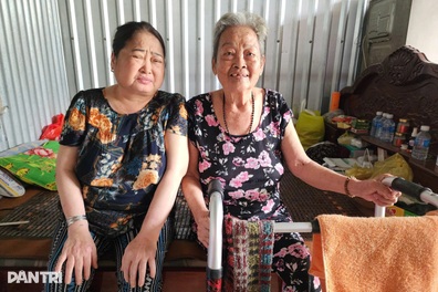 "Nhờ bạn đọc, mẹ con tôi có tiền chữa bệnh, cháu ngoại không phải nghỉ học"