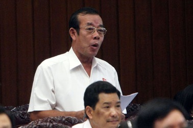 Người tố cáo chỉ còn nước… khăn gói về quê