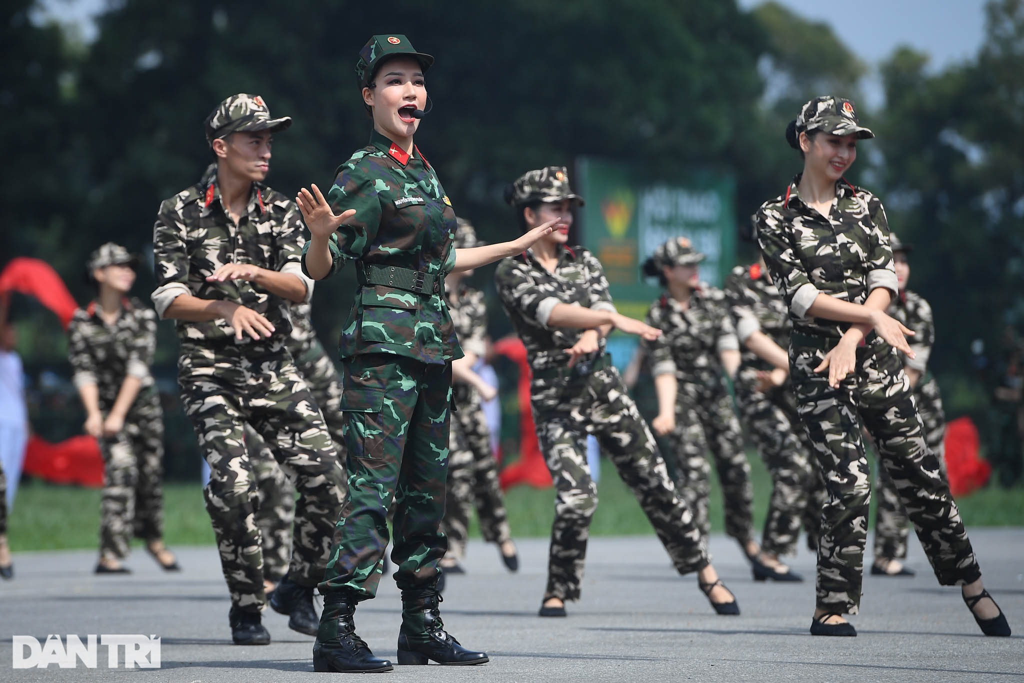 Việt Nam giành Cúp vàng Xạ thủ bắn tỉa Army Games 2021 ở Lễ bế mạc - 18 Việt Nam giành Cúp vàng Xạ thủ bắn tỉa Army Games 2021 ở Lễ bế mạc - 18