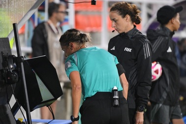 Công nghệ mới của FIFA lần đầu xuất hiện ở sân Thống Nhất