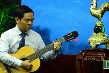 "Nhạc trưởng" Lê Viết Hải: Điều hành doanh nghiệp bằng... cây đàn guitar