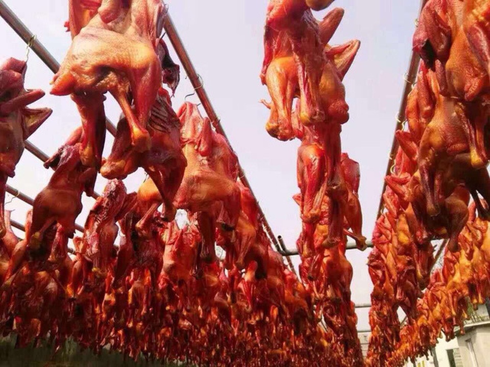 Bí mật tàn nhẫn phía sau những đặc sản đắt đỏ khắp thế giới - 6 Bí mật tàn nhẫn phía sau những đặc sản đắt đỏ khắp thế giới - 6