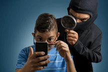 Bạn có đồng ý nhận 2 USD mỗi tháng để bị theo dõi smartphone?