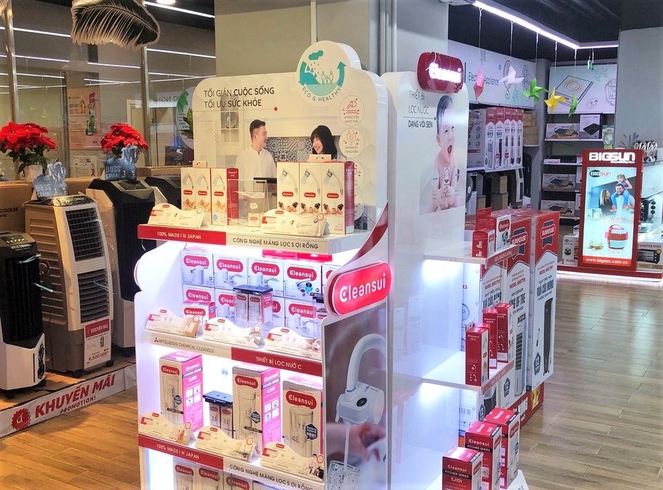Lọc nước chính hãng Cleansui “lên kệ” các siêu thị lớn - 2 Lọc nước chính hãng Cleansui “lên kệ” các siêu thị lớn - 2