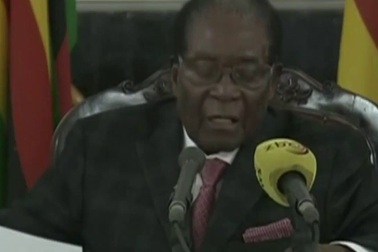 Vì sao Tổng thống Zimbabwe vẫn tự tin không tuyên bố từ chức?