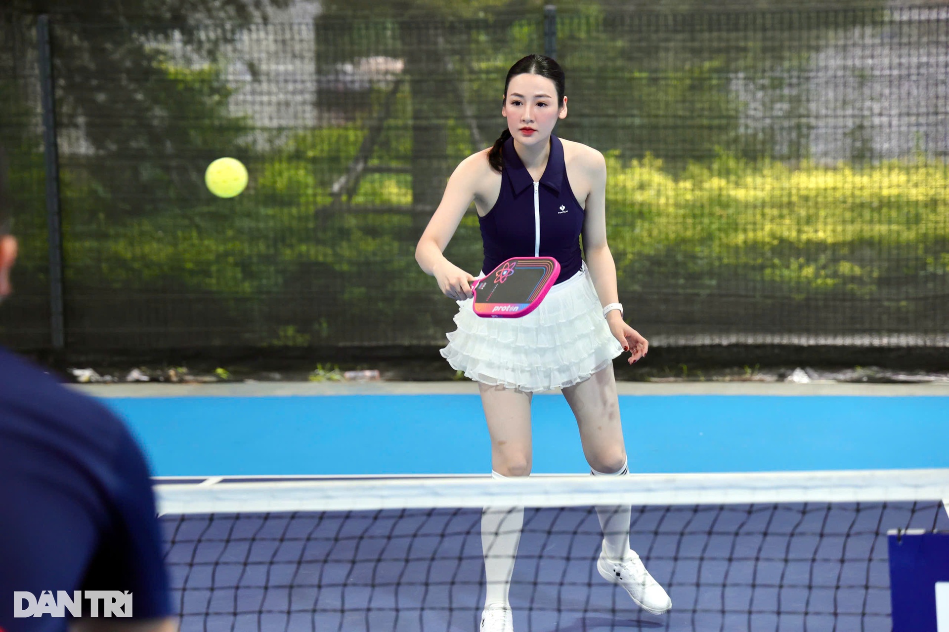 مزيد من المعلومات Cuộc chiến gay cấn giữa Á hậu Tú Anh và Phương Oanh trên sân pickleball - 3