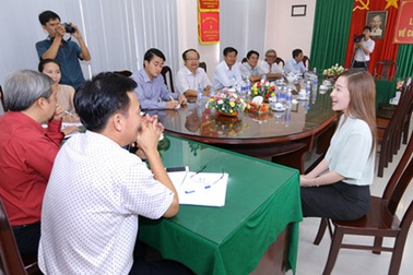 Rút giấy phép cuộc thi “Người đẹp Miền Hậu Giang năm 2016”