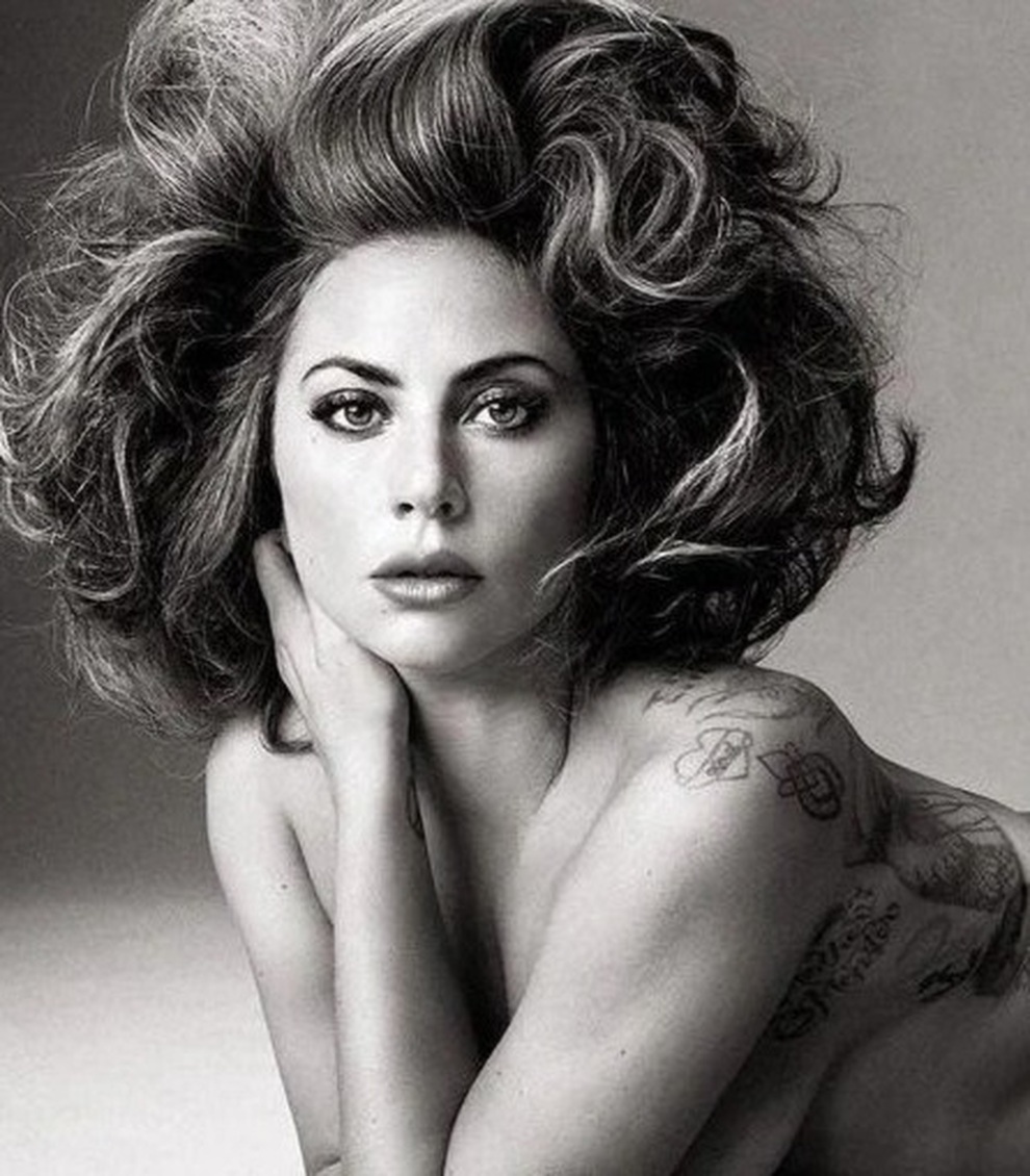 Lady Gaga gây sốc khi chụp ảnh nude trên tạp chí Vogue - 1 Lady Gaga gây sốc khi chụp ảnh nude trên tạp chí Vogue - 1