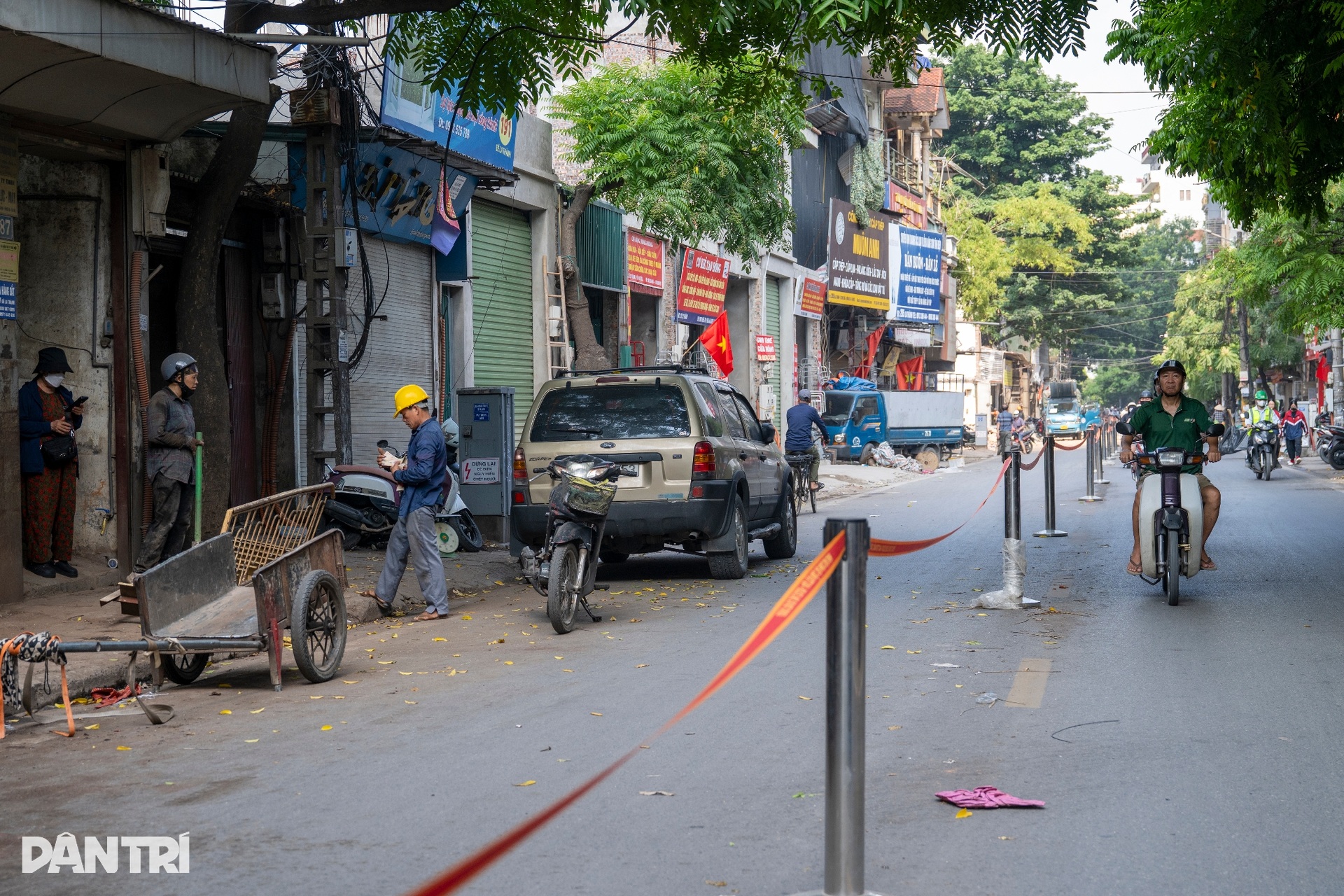 Người dân hối hả dọn nhà, nhường đất cho dự án bãi đỗ xe trên Vành đai 1 - 3