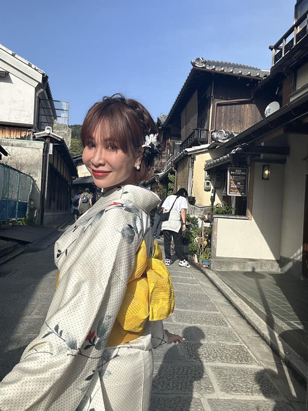 Uyên Linh 13 năm sau Vietnam Idol: Sắc vóc gợi cảm, kín tiếng hậu chia tay - 9 Uyên Linh 13 năm sau Vietnam Idol: Sắc vóc gợi cảm, kín tiếng hậu chia tay - 9