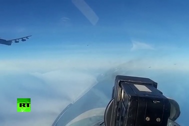 Su-27 Nga chặn B-52 Mỹ hai lần trong 24 giờ