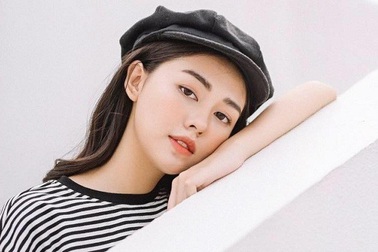 Nữ sinh 10x vừa học giỏi, vừa là mẫu ảnh "đắt show"