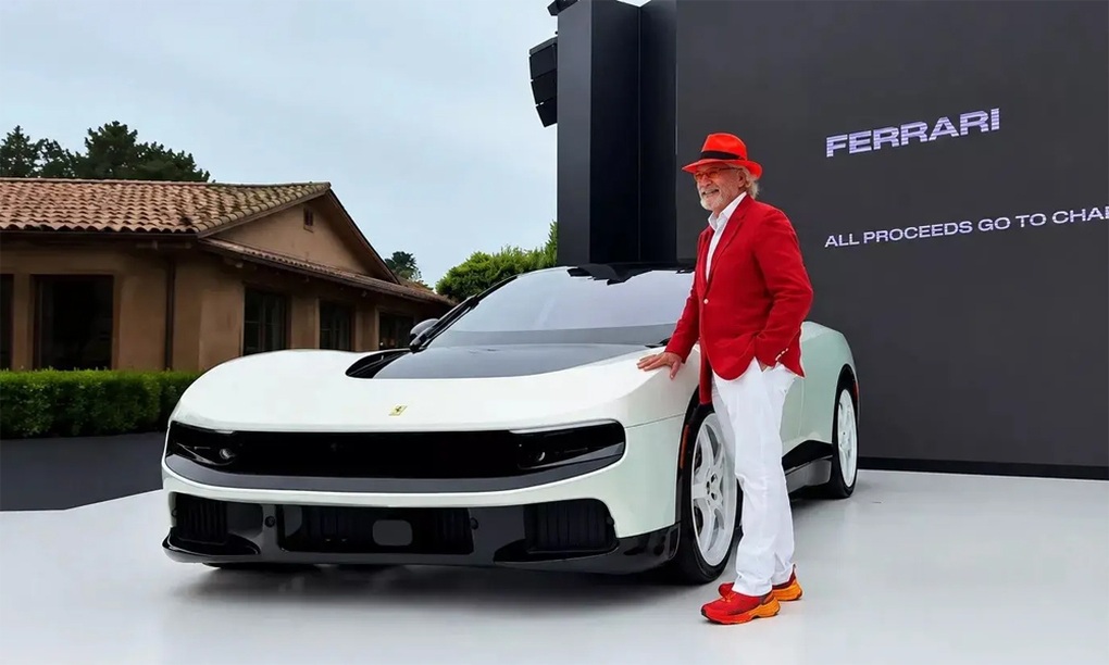 Hé lộ danh tính tỷ phú chi 40 triệu USD mua chiếc xe điện Ferrari đầu tiên - 1