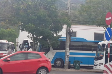 Nha Trang: Xử lý hàng loạt điểm bán hàng “khép kín” cho khách Trung Quốc