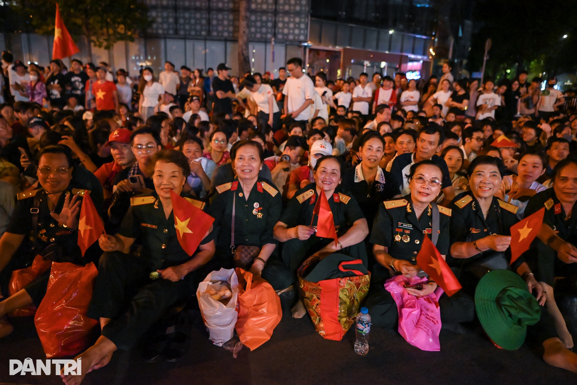 Hẹn gặp lại Sài Gòn - 9 Hẹn gặp lại Sài Gòn - 9