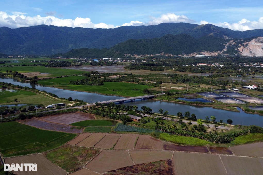 Khánh Hòa đề xuất 3 phương án xây dựng sân bay Vân Phong - 2 Khánh Hòa đề xuất 3 phương án xây dựng sân bay Vân Phong - 2