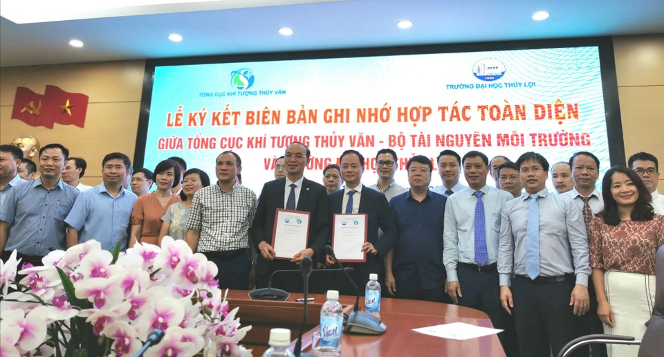 ĐH Thủy Lợi hợp tác với Tổng cục Khí tượng thủy văn về triển khai công nghệ - 1 ĐH Thủy Lợi hợp tác với Tổng cục Khí tượng thủy văn về triển khai công nghệ - 1
