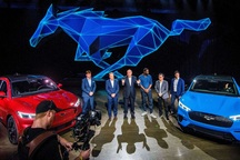 Ford tính chuyện tự sản xuất pin xe chạy điện