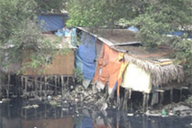 Nguy cơ tái nghèo sau tái định cư