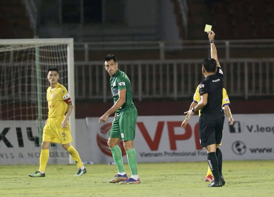 Cựu tuyển thủ Nhật Bản mờ nhạt, Sài Gòn FC thua đậm CLB Nam Định - 5 Cựu tuyển thủ Nhật Bản mờ nhạt, Sài Gòn FC thua đậm CLB Nam Định - 5