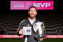 Tranh cãi gay gắt khi Lionel Messi được vinh danh ở Mỹ