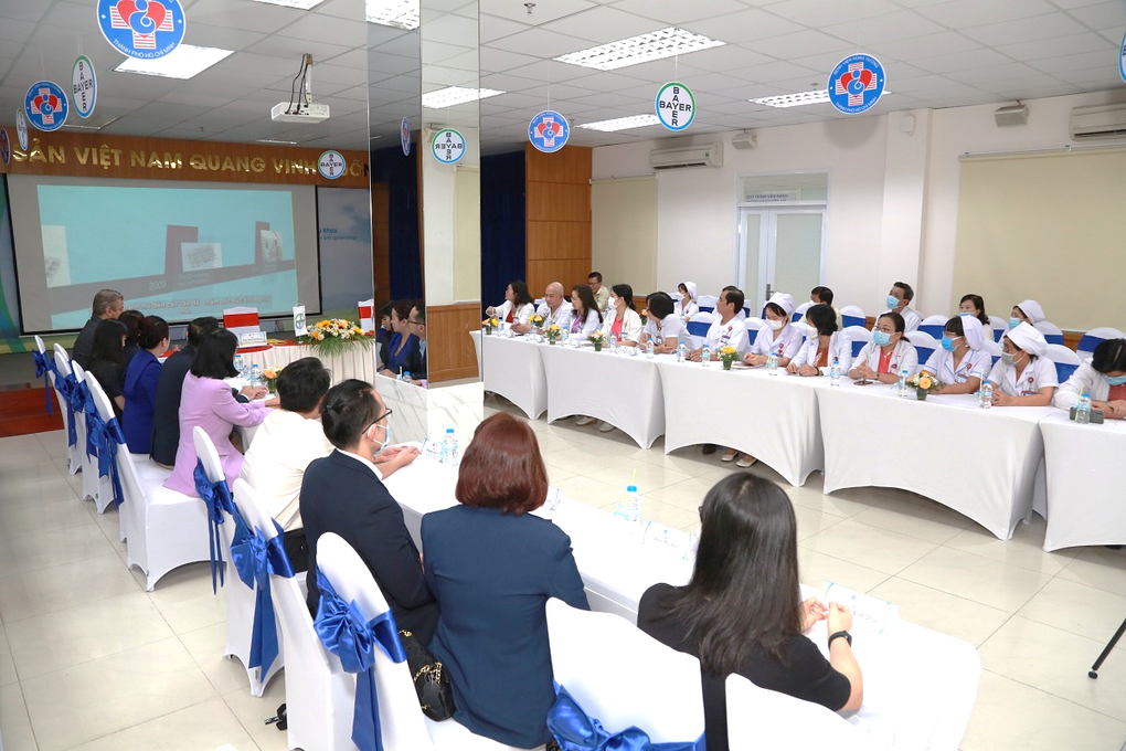 Bayer hợp tác Bệnh viện Hùng Vương nâng cao chăm sóc sức khỏe phụ nữ - 3 Bayer hợp tác Bệnh viện Hùng Vương nâng cao chăm sóc sức khỏe phụ nữ - 3