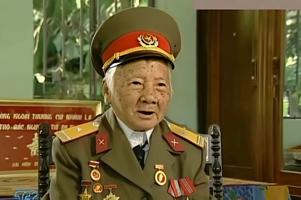 Nhiệm vụ bất khả thi của nữ tình báo bí số B3 cùng điệp viên Phạm Xuân Ẩn - 7 Nhiệm vụ bất khả thi của nữ tình báo bí số B3 cùng điệp viên Phạm Xuân Ẩn - 7