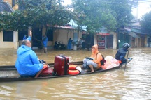Thủ tướng chỉ đạo đối phó mưa lũ, cứu trợ nhân dân
