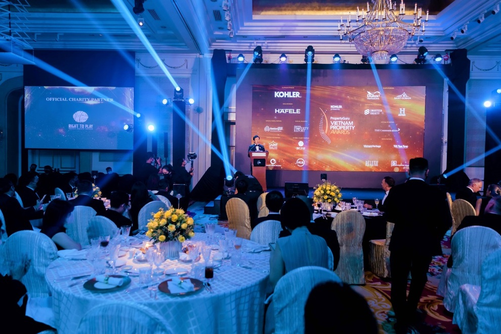Hưng Thịnh Land nhận cú đúp giải thưởng Propertyguru Vietnam Property Awards 2021 - 1 Hưng Thịnh Land nhận cú đúp giải thưởng Propertyguru Vietnam Property Awards 2021 - 1