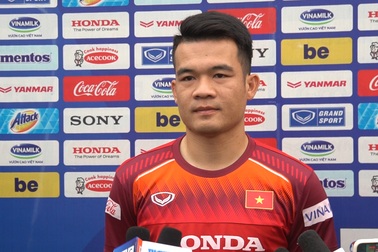 Hoàng Thịnh không ngần ngại đối đầu với Chanathip Songkrasin