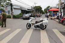 Sở GTVT Long An chỉ đạo khẩn sau vụ 7 nhà dân bị nhấn chìm xuống sông