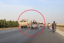 Xe thiết giáp Mỹ bất ngờ chạm mặt quân nhân Damascus giữa “chảo lửa” Syria