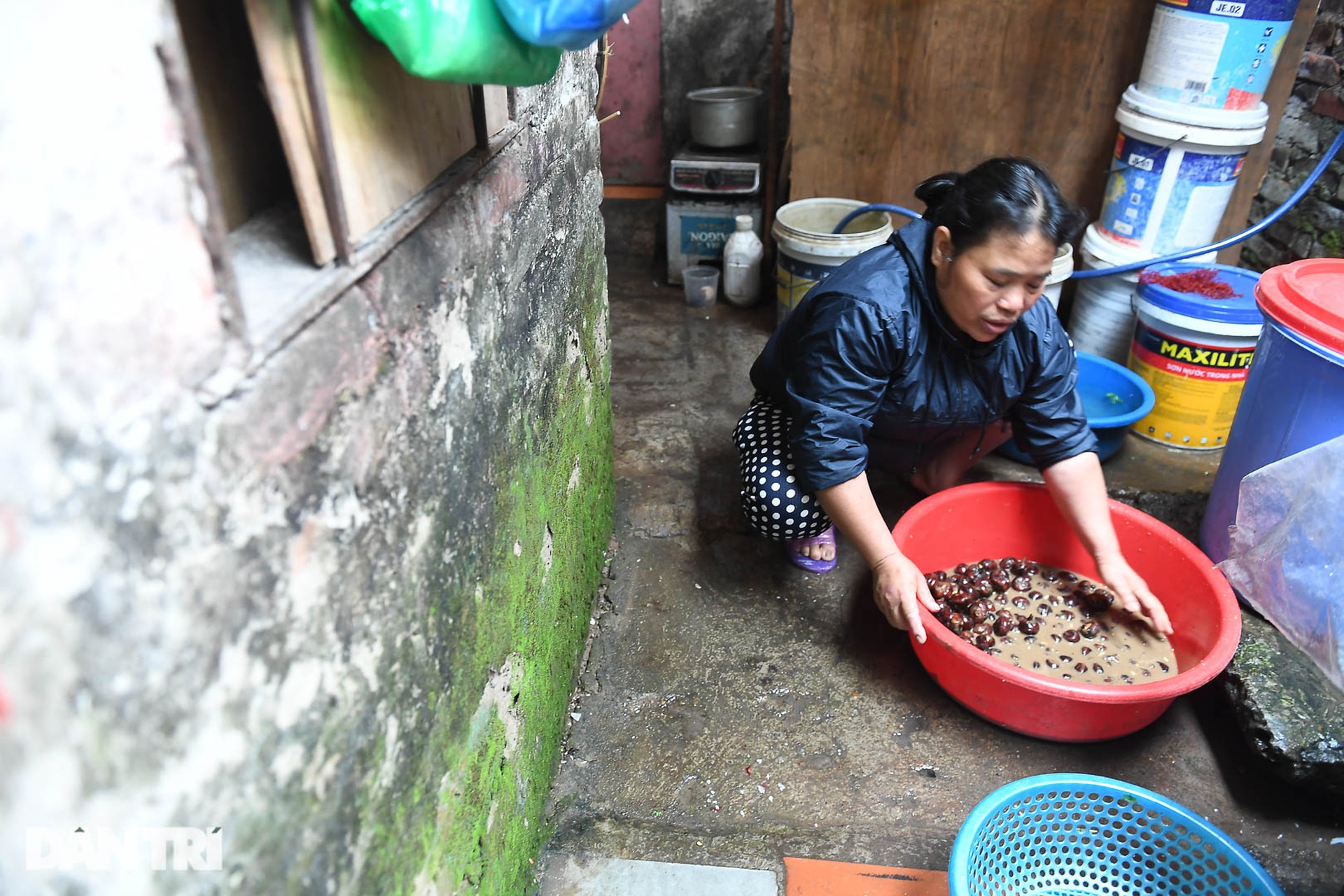 Cảnh trái ngược TPHCM - Hà Nội: Nơi nắng rát mặt, chỗ khốn khổ vì rét buốt - 4