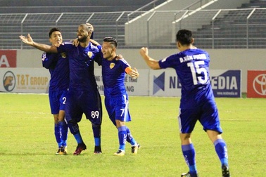 Đại thắng TP HCM, Quảng Nam lần đầu tiên vô địch V-League