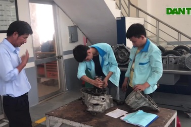 Nhà trường “bắt tay” doanh nghiệp đào tạo lao động có nghề