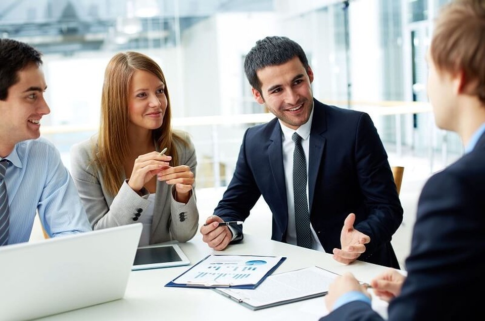 Nâng cao tư duy phản biện cho nhân viên - 4 Nâng cao tư duy phản biện cho nhân viên - 4