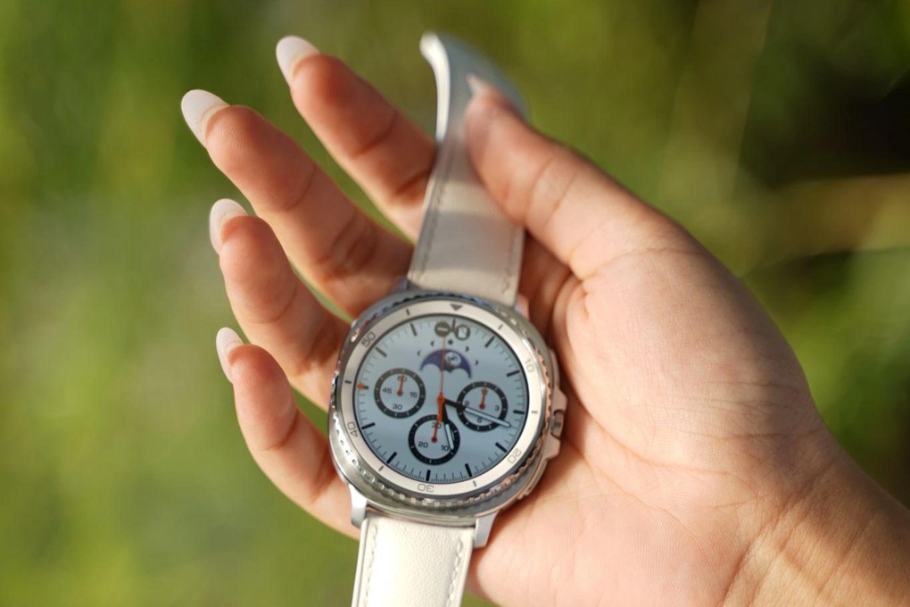 مراجعة ساعة سامسونج جالكسي واتش 8 كلاسيك - 2 Đánh giá đồng hồ Samsung Galaxy Watch 8 Classic - 2