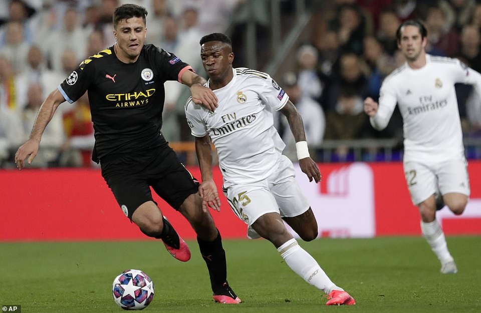 Những khoảnh khắc Man City hạ gục Real Madrid tại Bernabeu - 6 Những khoảnh khắc Man City hạ gục Real Madrid tại Bernabeu - 6