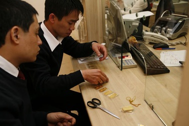 Giá vàng đi ngang, vẫn cao hơn thế giới 2,2 triệu đồng/lượng